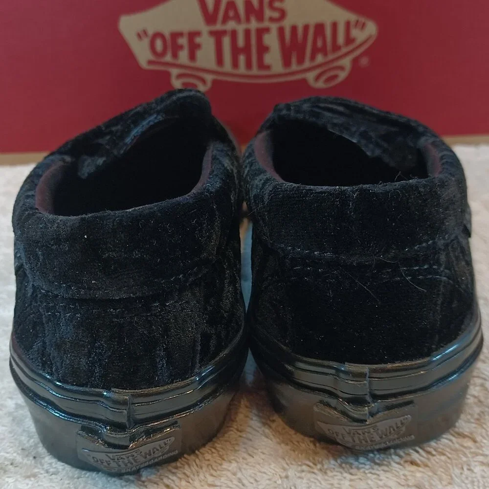 Vans Men's 4/Women's 5.5 Style 53 Slip On Black Velvet VN0A5HEL5AA
